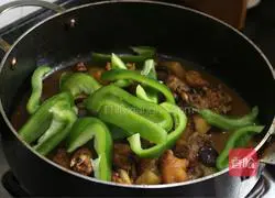 Illustration of how to make braised chicken nuggets 9