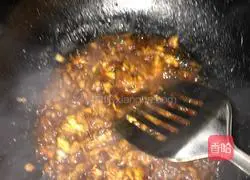 Secrets.Lazy people.Illustration of how to make braised noodles with eggs and soy sauce 4