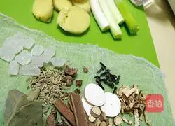 Illustration of how to make beef with Li's sauce 5