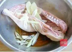 Illustration of how to make Peking Roast Duck 1