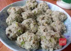 Illustration of making radish balls 6