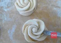 Illustration of homemade sweet rose bread 6