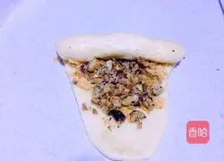 Illustration of how to make ham and cheese bread 10