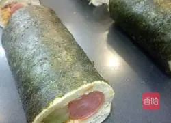 Illustration of how to make bread sushi rolls 4