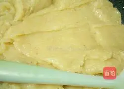 Illustration of making meat floss cake 5