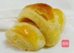 Illustration of how to make croissants 15