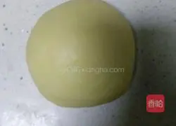 Cute Illustration of how to make cute Santa Claus bread 1