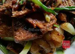 Illustration of how to make twice-cooked pork with scallops 8