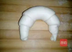 Illustration of how to make croissants (corn oil version) 11