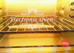 Illustration of making homemade bread crumbs 1