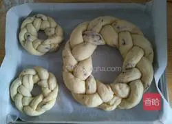 Christmas wreath bread recipe 18