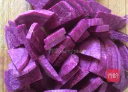 Purple Illustration of how to make potato bread 1