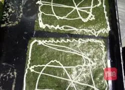 Illustration of how to make bread sushi rolls 1