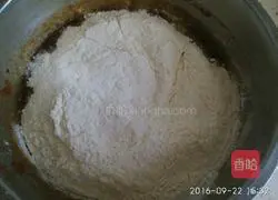 Illustration of how to make jujube bread 7