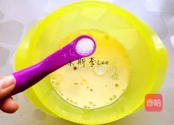 Vanilla Cranberry Muffin (Traditional Method) Recipe Illustration 5