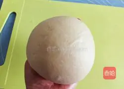 Illustration of how to make stuffed caterpillar bread 12