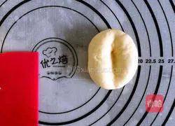 Illustration of how to make cute sausage bread 7