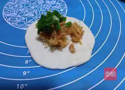 Illustration of how to make butter-free meat floss bread 16