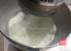 Fashionable mom teaches you how to make it Illustration of how to make chive cheese bread 1