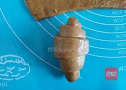 Illustration of how to make brown sugar and red date bread rolls 11