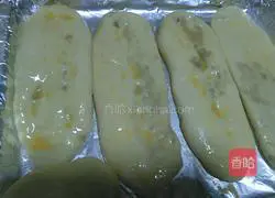 Illustration of making cheese and meat floss bread 6