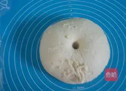 Illustration of how to make bean paste bread/raisin bread 13