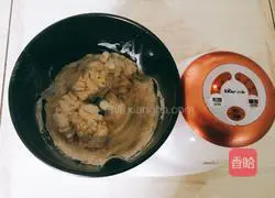 Illustration of how to make butter fruit rolls 1