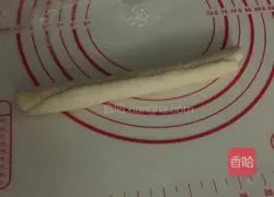 Illustration of how to make cute rabbit sausage bread 6