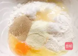 Illustration of how to make lard crab bread 1