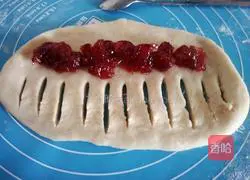 Caterpillar Bread Recipe Illustration 5