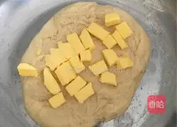 Illustration of how to make bean paste bread 6