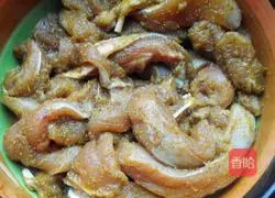 Illustration of how to make breaded chicken legs 2