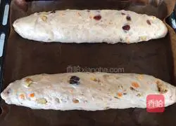 Walnut and cranberry soft European buns (medium seeding method) illustration 12