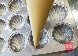 French Madeleine Recipe Illustration 15