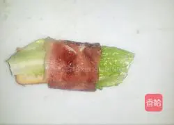 Illustration of how to make bacon, lettuce and toasted bread 3