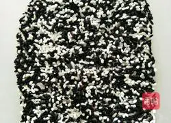 Illustration of how to make purple rice stuffed bread 1