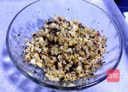 Illustration of how to make ham and cheese bread 5