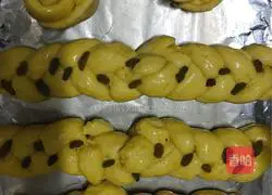 Illustration of how to make braided bread 8