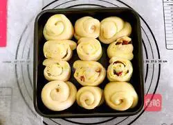 Illustration of how to make olive oil nut salty bread 8