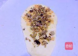 Illustration of how to make ham and cheese bread 9