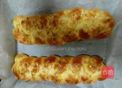 Illustration of how to make light cream braided bread 15