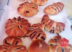 Illustration of how to make bean paste bread 10