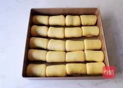 Illustration of making bean paste bread rolls 12