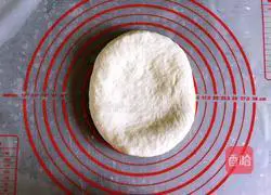 Jenny’s Sausage Pizza Recipe Illustration 3