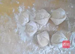 Illustration of homemade sweet rose bread 3