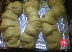 Illustration of how to make Jacques grape roll bread 14