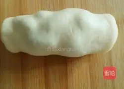 Illustration of how to make raisin flower bread 9