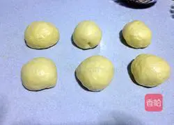 Illustration of how to make ham and cheese bread 6