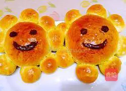 Flower Smiley Bread Illustration of how to do it 18