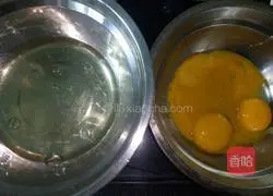 Cranberry Cake Roll Recipe Illustration 2